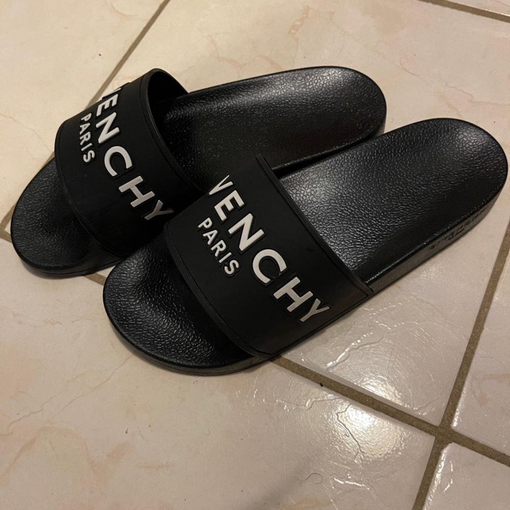 GIVENCHY slides
